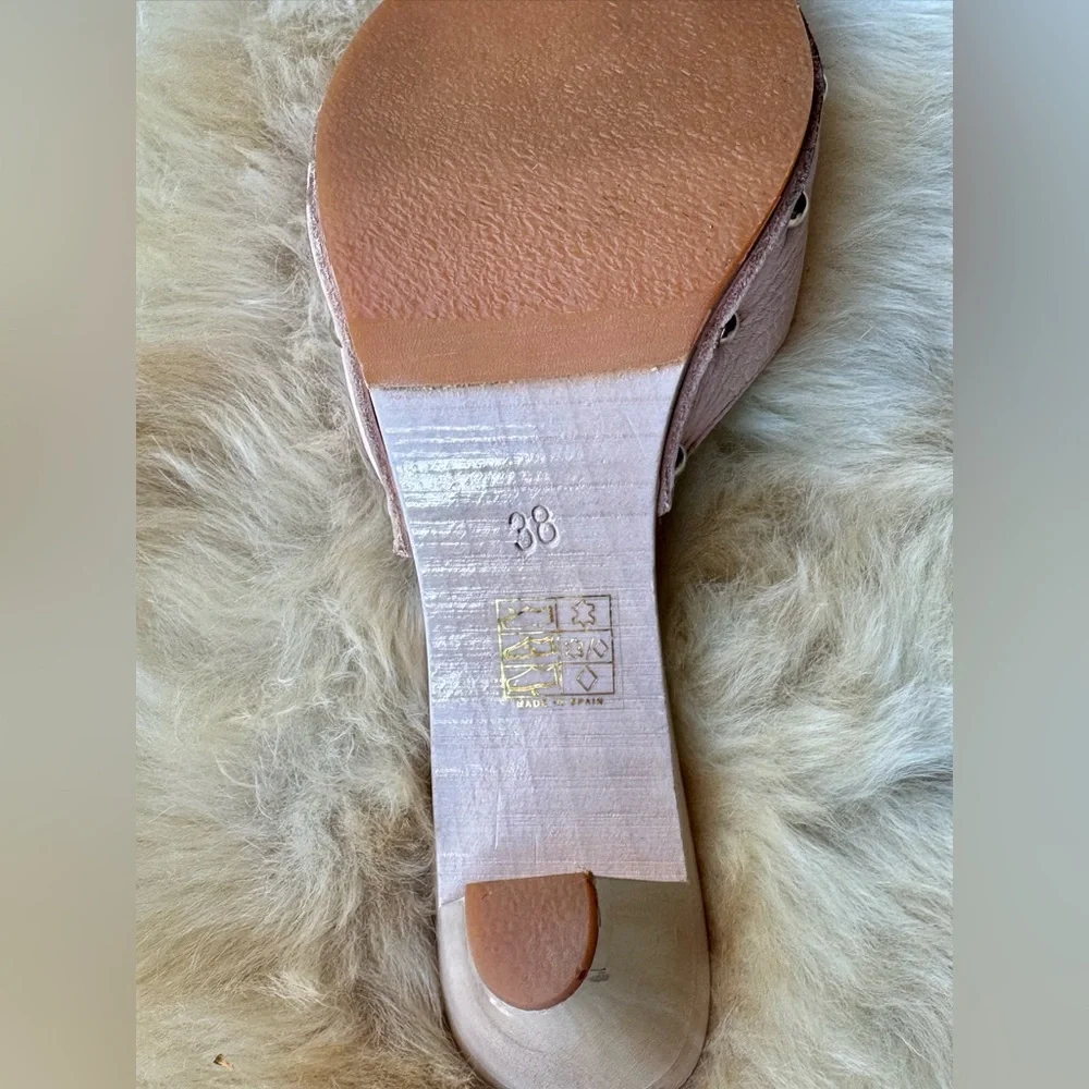 Burberry Pink Slide Sandals 38 - Picture 4 of 11